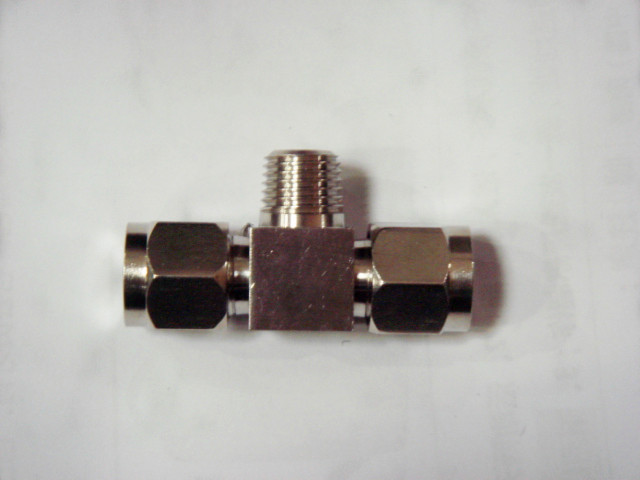 卡(ka)套式三通終端(duan)接頭