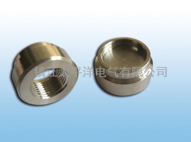 管帽(mào)，内接頭